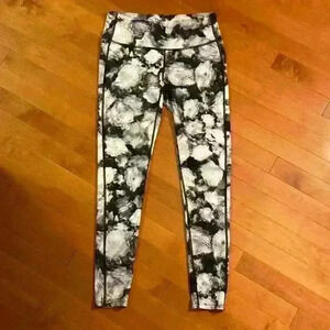 Athleta Chaturanga Grey and White Floral Legging